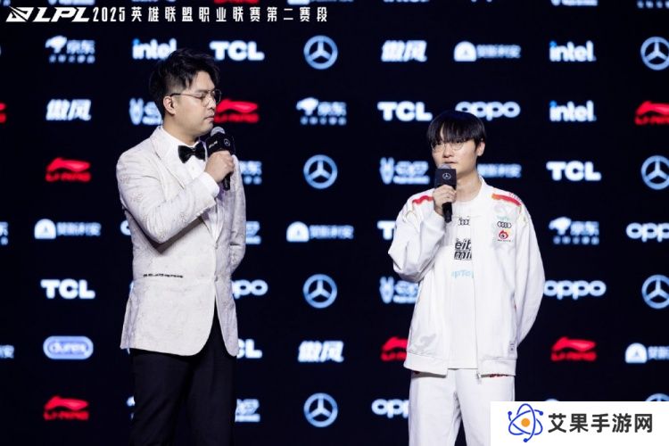 LPL发布WBG赛后返图：踏浪逐胜，赢志照亮征途